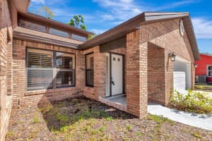 5017 80TH AVENUE CIRCLE, SARASOTA, FL 34243 - MLS#MFRTB8482076