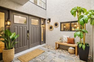 13629 TWIN LAKES LANE, TAMPA, FL 33618 - MLS#MFRTB8482227