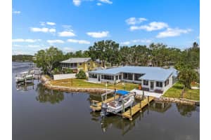100 18TH STREET, RUSKIN, FL 33570 - MLS#MFRTB8482313
