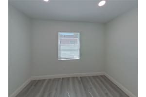 MLS# MFRTB8482419, St Petersburg, Florida 33702