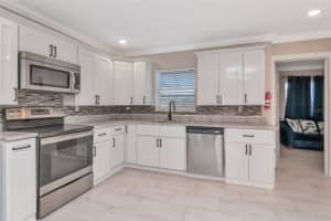 7712 COMANCHE AVENUE, TAMPA, FL 33610 - MLS#MFRTB8482437