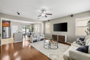 9207 ENGLISH OAKS LANE, RIVERVIEW, FL 33578 - MLS#MFRTB8482446