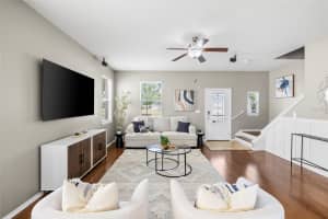 9207 ENGLISH OAKS LANE, RIVERVIEW, FL 33578 - MLS#MFRTB8482446