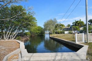601 34TH AVENUE, ST PETERSBURG, FL 33704 - MLS#MFRTB8482458