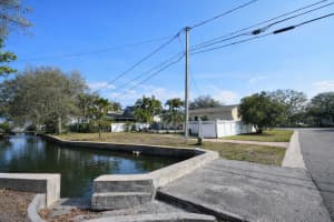 601 34TH AVENUE, ST PETERSBURG, FL 33704 - MLS#MFRTB8482458