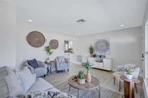 828 50TH AVENUE, ST PETERSBURG, FL 33705 - MLS#MFRTB8482483