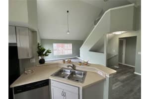 10534 WHITE LAKE COURT, TAMPA, FL 33626 - MLS#MFRTB8482498