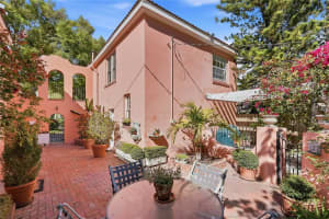 100 72ND STREET, ST PETERSBURG, FL 33707 - MLS#MFRTB8482532