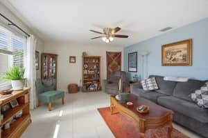 2320 AQUABLUFF PLACE, SARASOTA, FL 34231 - MLS#MFRTB8482598