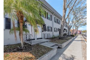 6976 SUNSET DRIVE, ST PETERSBURG, FL 33707 - MLS#MFRTB8482605