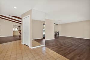 401 RUNNING HORSE ROAD, SEFFNER, FL 33584 - MLS#MFRTB8482665