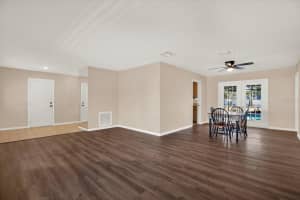 401 RUNNING HORSE ROAD, SEFFNER, FL 33584 - MLS#MFRTB8482665