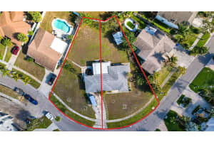 1722 BAYOU GRANDE BOULEVARD, ST PETERSBURG, FL 33703 - MLS#MFRTB8482844