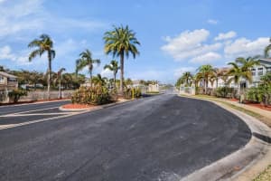 8512 SHALLOW CREEK COURT, NEW PORT RICHEY, FL 34653 - MLS#MFRTB8482930