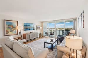 500 TREASURE ISLAND CAUSEWAY, TREASURE ISLAND, FL 33706 - MLS#MFRTB8482992