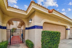 10444 SAINT TROPEZ PLACE, TAMPA, FL 33615 - MLS#MFRTB8483026