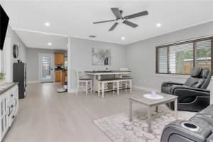 204 7TH AVENUE, RUSKIN, FL 33570 - MLS#MFRTB8483132