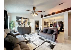 901 BELLA VISTA WAY, ORLANDO, FL 32825 - MLS#MFRTB8483150