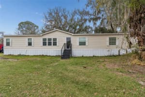 27435 HOLIDAY DRIVE, DADE CITY, FL 33525 - MLS#MFRTB8483184