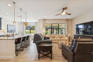 3987 SUNSET LAKE DRIVE, LAKELAND, FL 33810 - MLS#MFRTB8483244