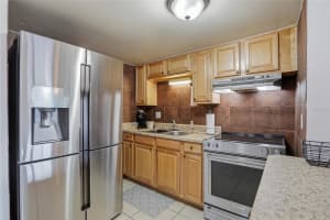 8602 CHAMPLAIN COURT, TAMPA, FL 33614 - MLS#MFRTB8483314