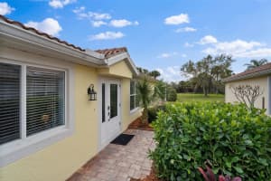 2121 BURGOS DRIVE, SARASOTA, FL 34238 - MLS#MFRTB8483318