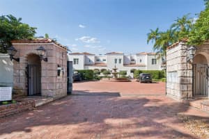 4951 BAYSHORE BOULEVARD, TAMPA, FL 33611 - MLS#MFRTB8483370