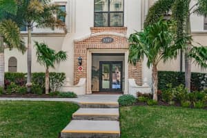 5727 YEATS MANOR DRIVE, TAMPA, FL 33616 - MLS#MFRTB8483431
