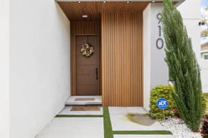 910 WEST STREET, TAMPA, FL 33602 - MLS#MFRTB8483484