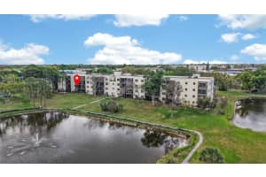 5920 80th St N #203, ST PETERSBURG