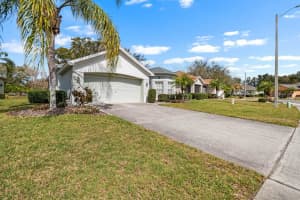 2113 WORTHINGTON GREENS DRIVE, SUN CITY CENTER, FL 33573 - MLS#MFRTB8483519