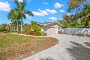 8 AMBLESIDE DRIVE, CLEARWATER, FL 33756 - MLS#MFRTB8483530