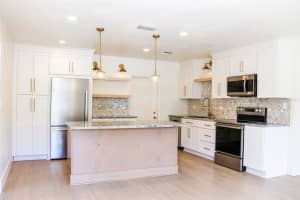 4211 BAY VIEW AVENUE, TAMPA, FL 33611 - MLS#MFRTB8483547