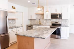 4211 BAY VIEW AVENUE, TAMPA, FL 33611 - MLS#MFRTB8483547