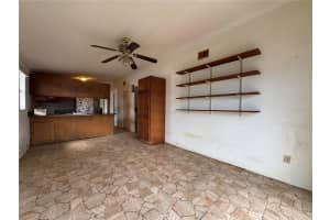 9501 CAMDEN HILL COURT, TAMPA, FL 33615 - MLS#MFRTB8483551