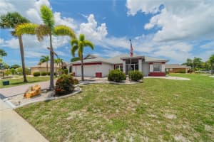 301 CALOOSA PALMS COURT, SUN CITY CENTER, FL 33573 - MLS#MFRTB8483659