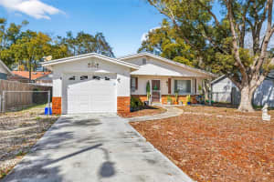1016 WINDSOR HILL WAY, TARPON SPRINGS, FL 34689 - MLS#MFRTB8483688