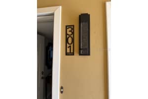 1 BOCA CIEGA POINT BOULEVARD, ST PETERSBURG, FL 33708 - MLS#MFRTB8483810