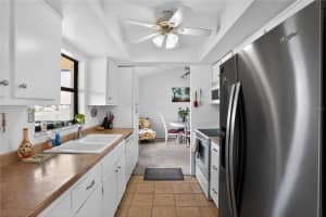 8565 CHARTER CLUB CIRCLE, FORT MYERS, FL 33919 - MLS#MFRTB8483854