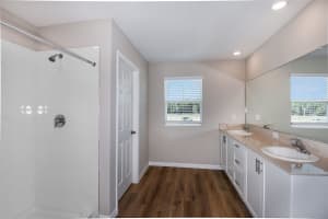 36659 Sagemoor Dr Zephyrhills, FL 33541 - Off Market