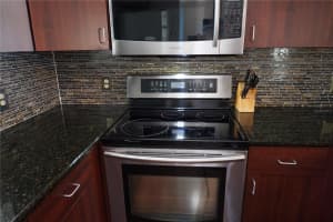 10215 REGAL #15, LARGO, FL 33774 - MLS#MFRTB8484013
