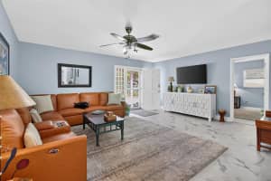 5723 1ST STREET, ST PETERSBURG, FL 33703 - MLS#MFRTB8484076