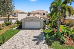 140 Eveningstar Cay, NAPLES