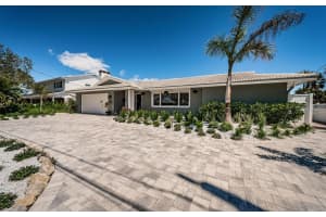 2180 DOLPHIN BOULEVARD, ST PETERSBURG, FL 33707 - MLS#MFRTB8484124