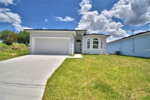 140 1ST STREET, WINTER HAVEN, FL 33880 - MLS#MFRTB8484176