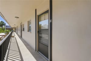 2750 BAY DRIVE, LARGO, FL 33771 - MLS#MFRTB8484180