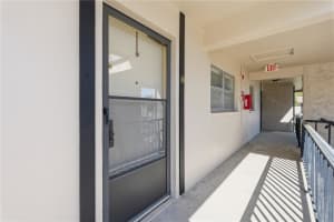 2750 BAY DRIVE, LARGO, FL 33771 - MLS#MFRTB8484180