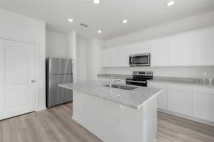 1774 WHITE ELEPHANT LOOP, WINTER HAVEN, FL 33884 - MLS#MFRTB8484190