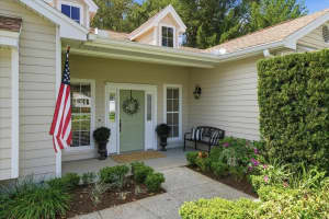 2004 RUSSELL DRIVE, TAMPA, FL 33618 - MLS#MFRTB8484253