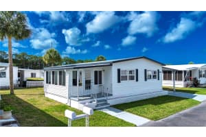 2266 PIAZZA DRIVE, SARASOTA, FL 34238 - MLS#MFRTB8484312